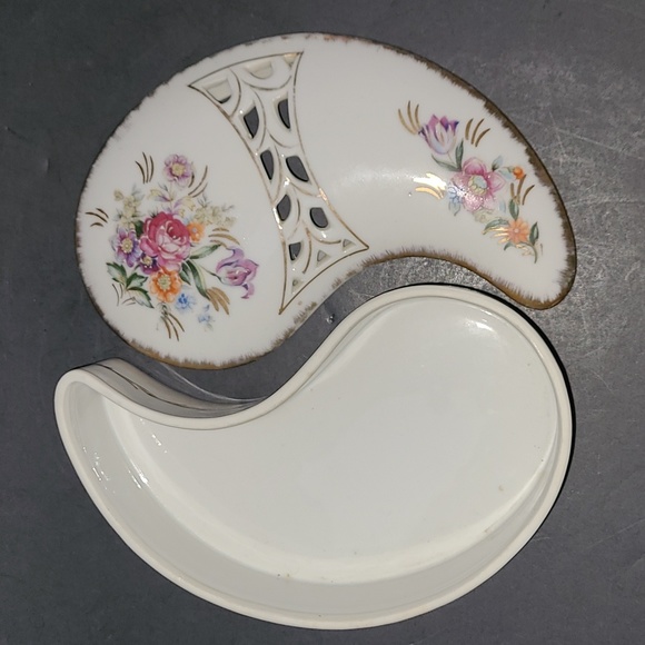 VTG teardrop shaped jewelry dish - Picture 6 of 8